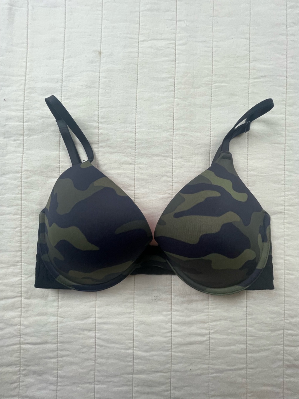 Pink Victoria's Secret Wear Everywhere Camo Push-Up Bra 32D